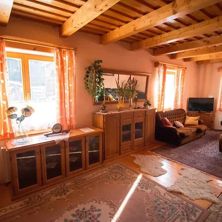 Hacienda Holiday home Liptovska Osada