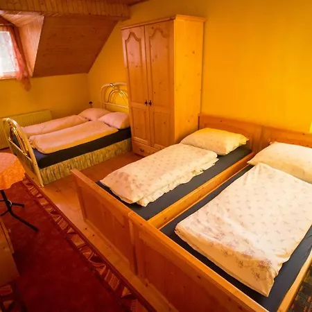 Hacienda بيت للعطل Liptovská Osada